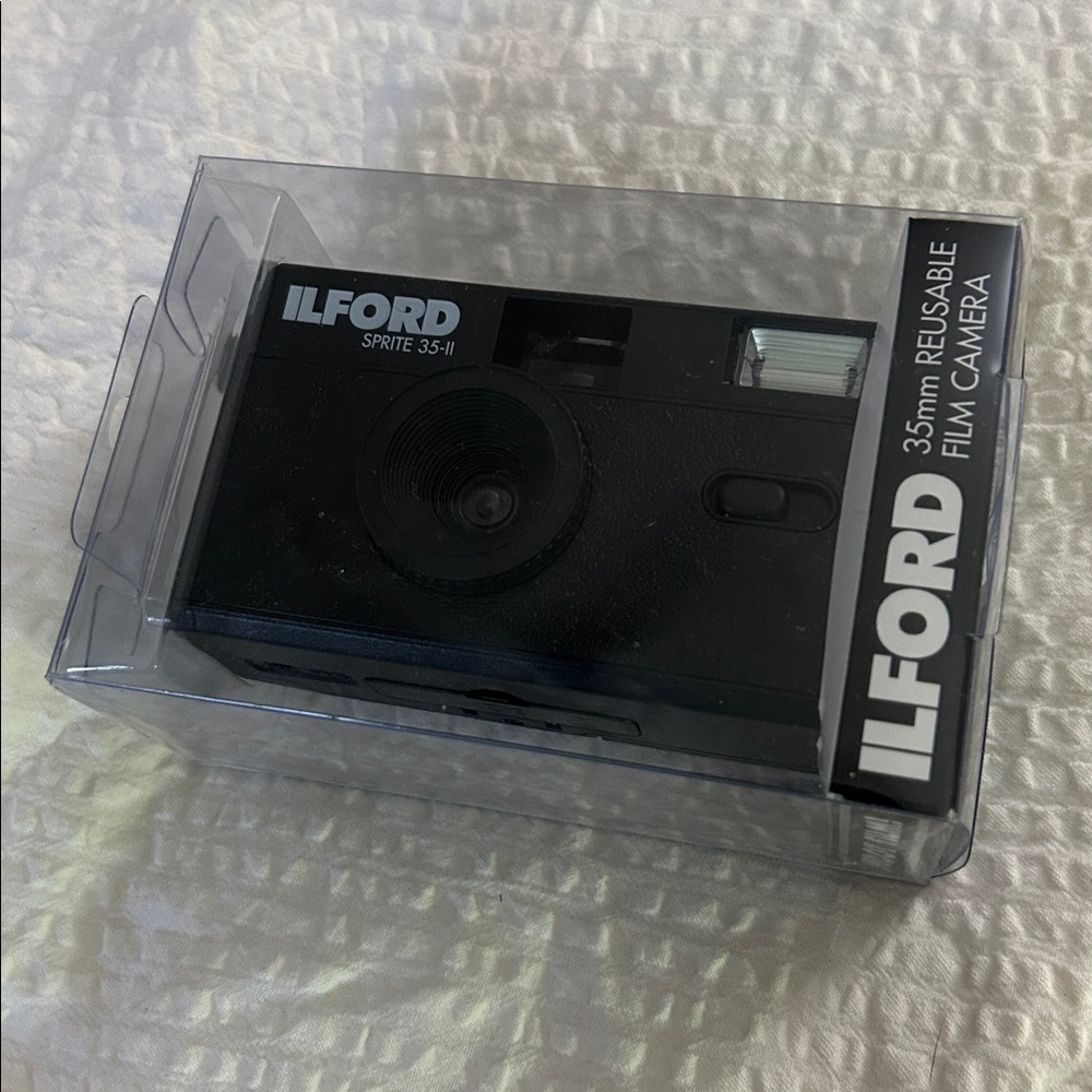 Ilford Sprite 35-II Black Film Camera